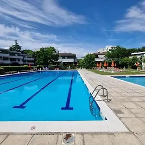 Appartamento Blancohouse - Con Piscina Sul Parco, Riccione